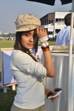 Tina Dutta at Forbes Million race in Mahalaxmi on 15th Jan 2012 (44).JPG
